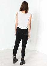 Load image into Gallery viewer, Highsoft Cropped Sweat in Black