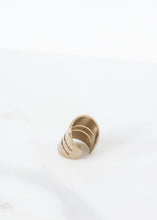 Load image into Gallery viewer, Irsila Ring